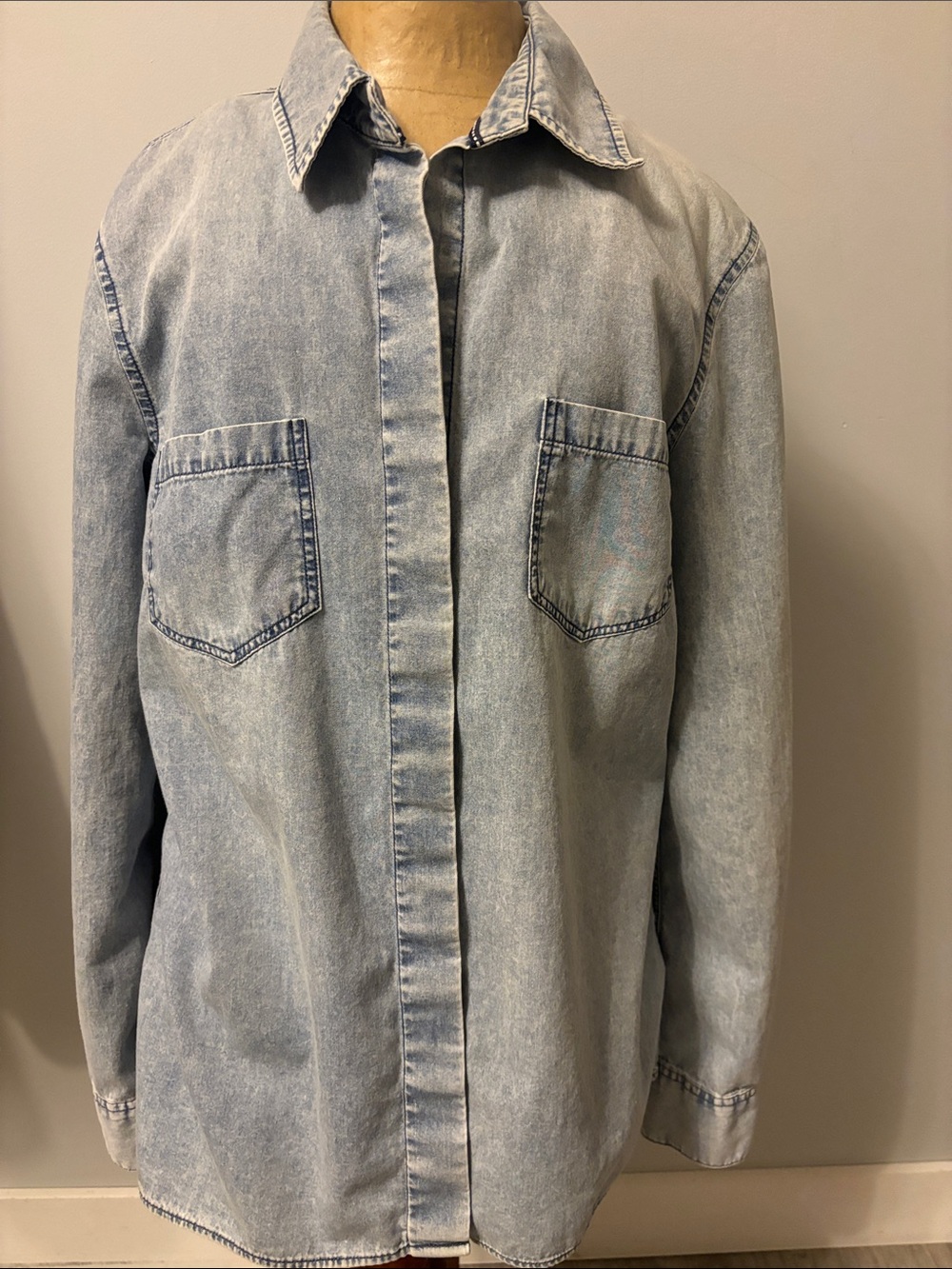 Tribal Jeans Light Wash Denim Shirt - Small